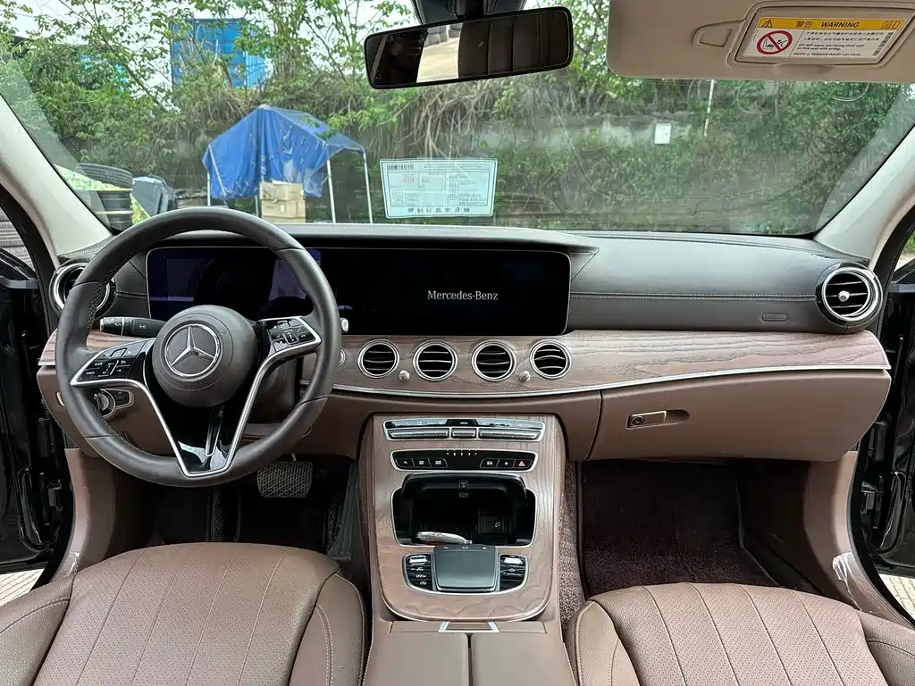 Mercedes-Benz E-Class 2023 — фото 9