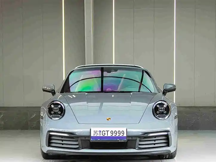 Porsche 911 2023 — фото 11