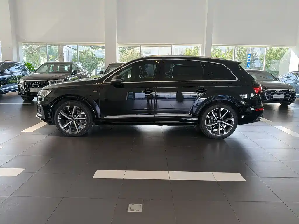Audi Q7 2023