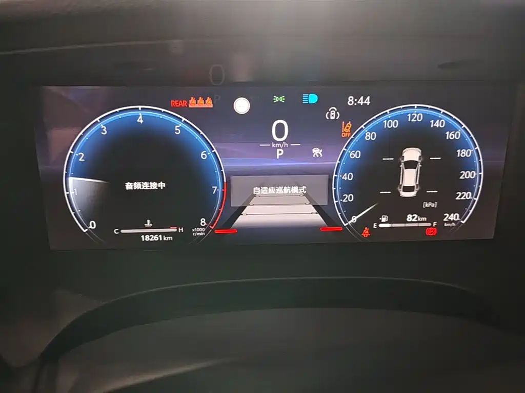 Toyota Camry 2024 — фото 12