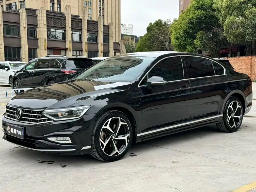 Volkswagen Magotan 2023