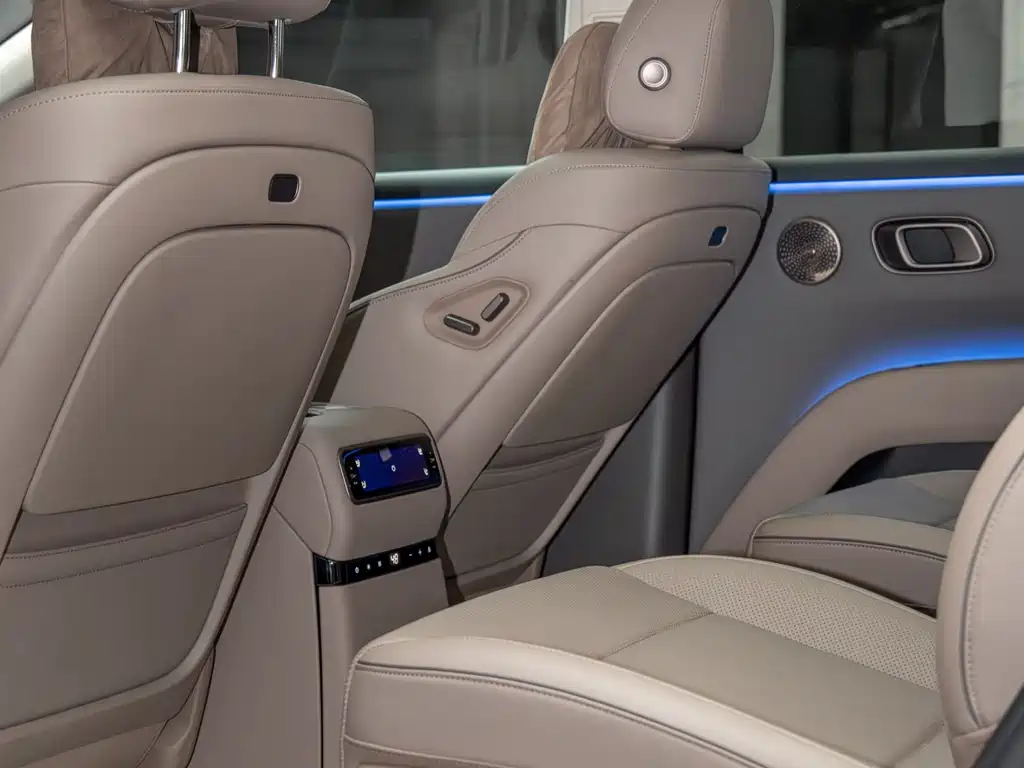 Li Auto i8 2025 — фото 10