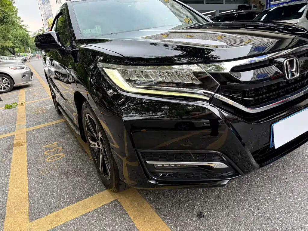 Honda UR-V 2018 — фото 23