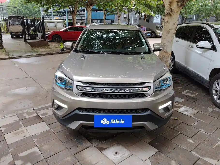 Changan CS75 2017 — фото 2