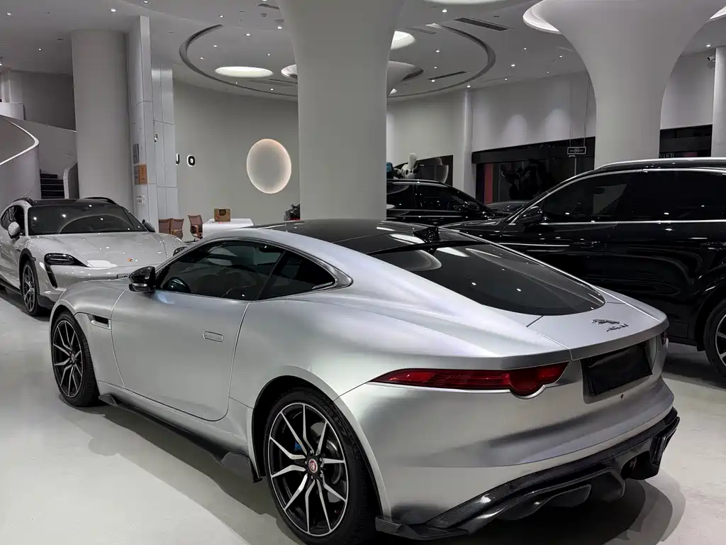Jaguar F-TYPE 2019 — фото 7