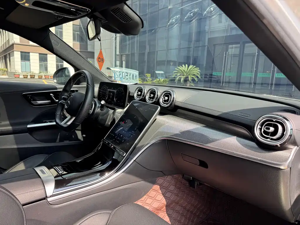 Mercedes-Benz C-Class 2021 — фото 11