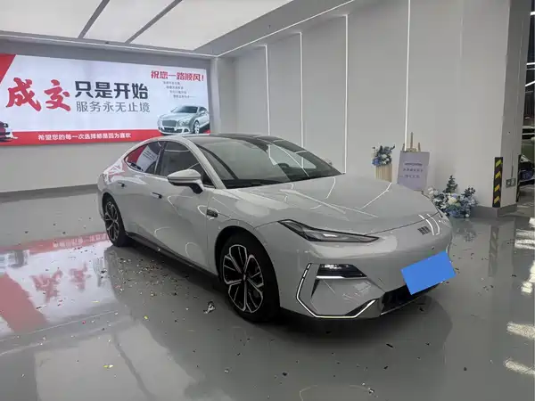 Geely Galaxy E8 2025