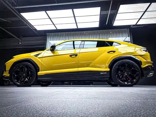 Lamborghini Urus 2023