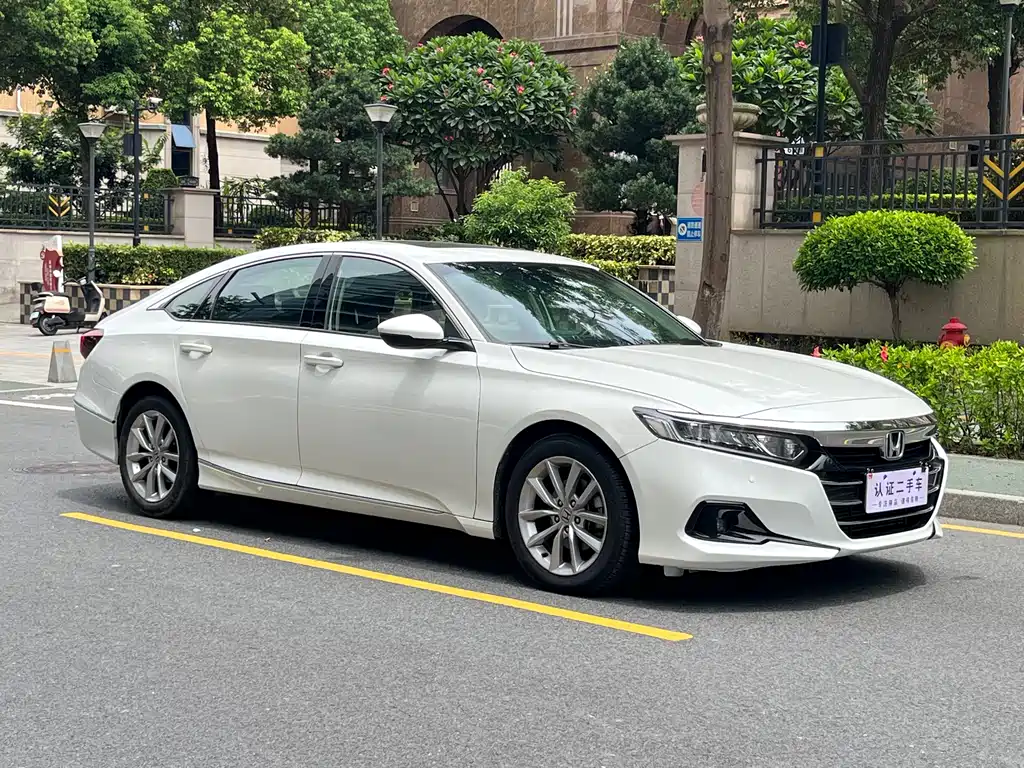 Honda Accord 2022 — фото 3