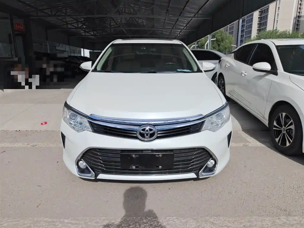 Toyota Camry 2017 — фото 3