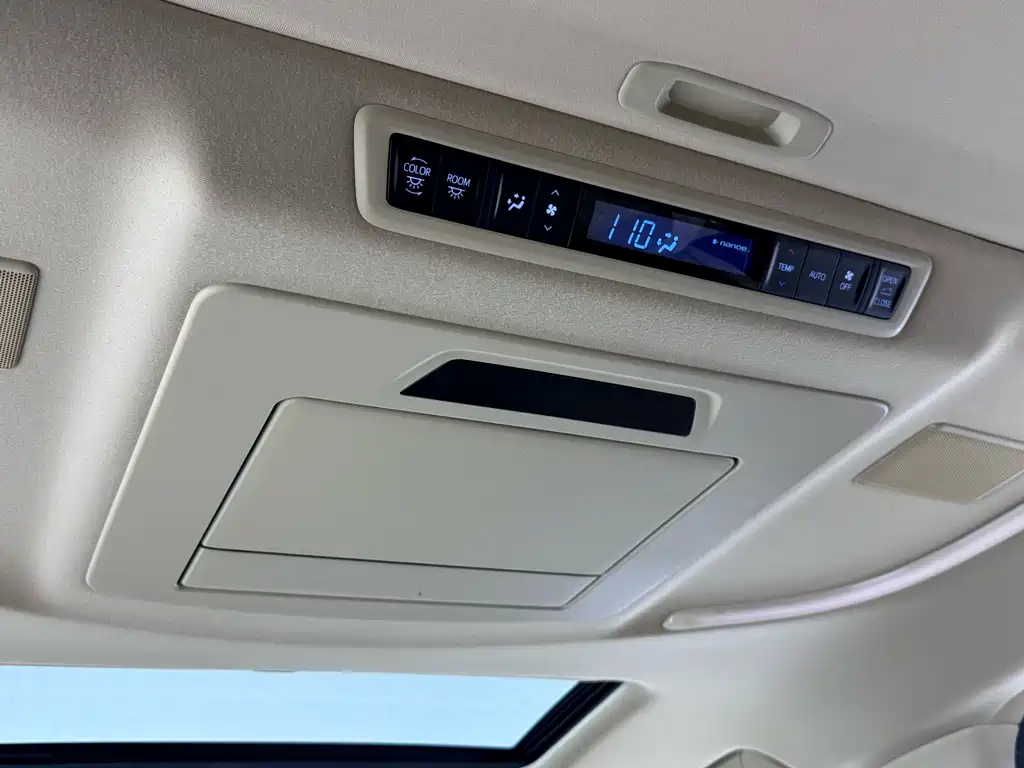 Toyota Vellfire 2021 — фото 15