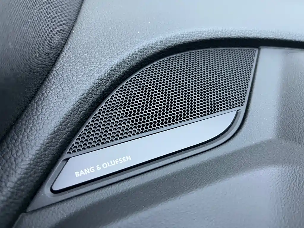 Audi Q5L 2025 — фото 10