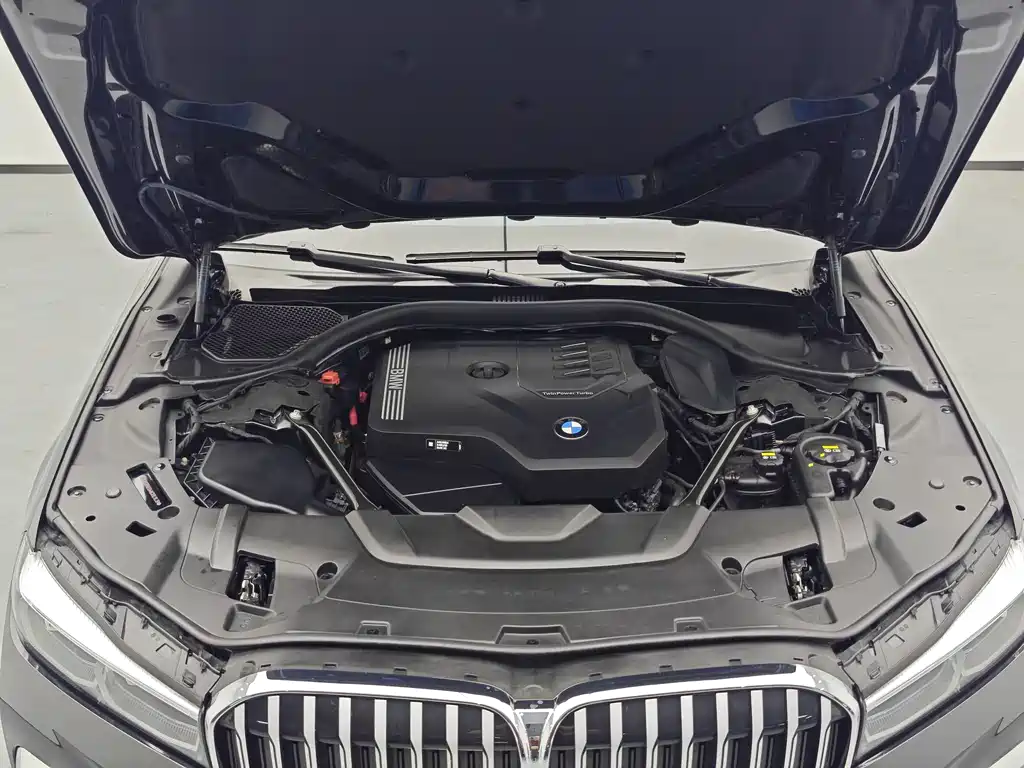 BMW 7 Series 2023 — фото 12