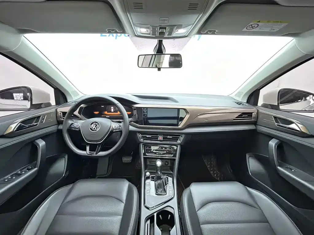 Volkswagen Tharu 2022