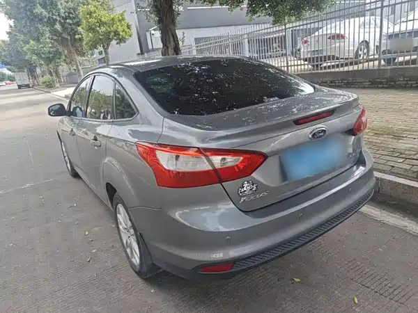 Ford Focus 2014