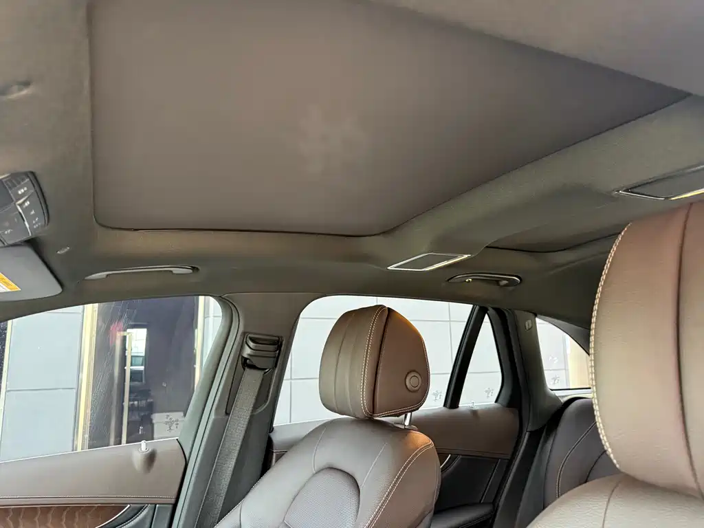 Mercedes-Benz GLC 2020 — фото 29
