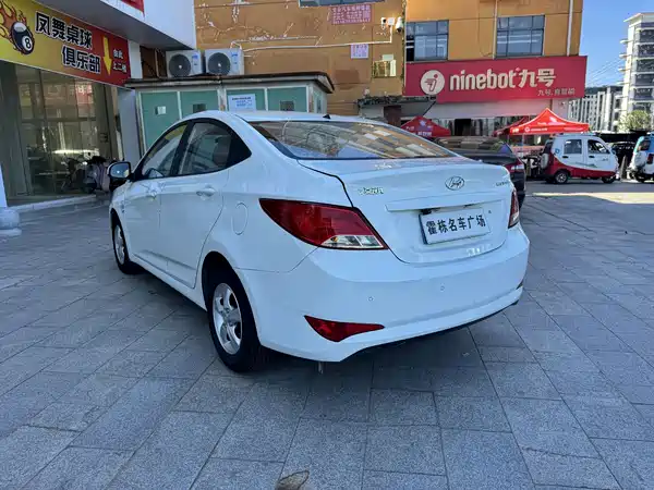 Hyundai Accent 2016