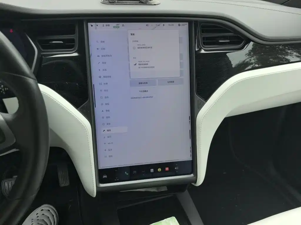 Tesla Model X 2020 — фото 9