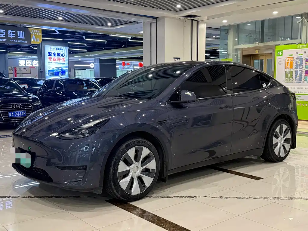 Tesla Model Y 2022 — фото 1