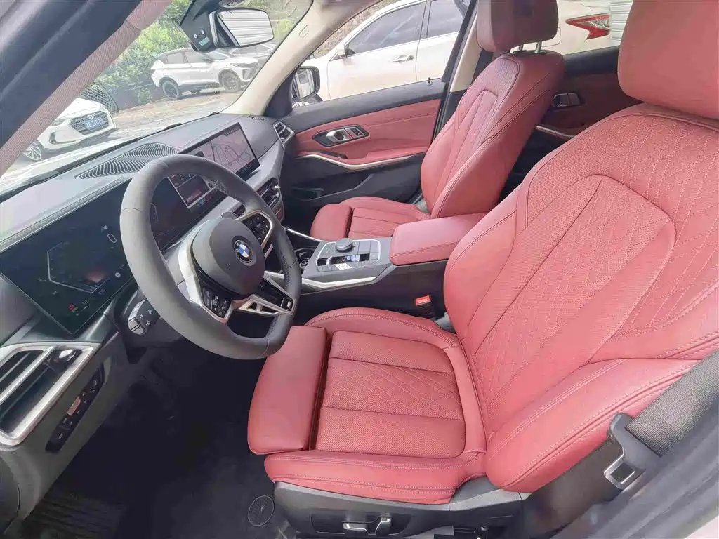 BMW 3 Series 2025 — фото 12