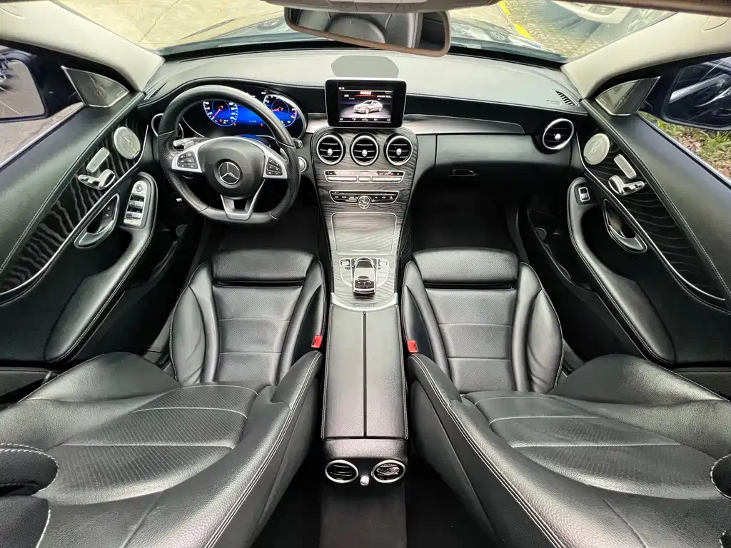 Mercedes-Benz C-Class 2018 — фото 17