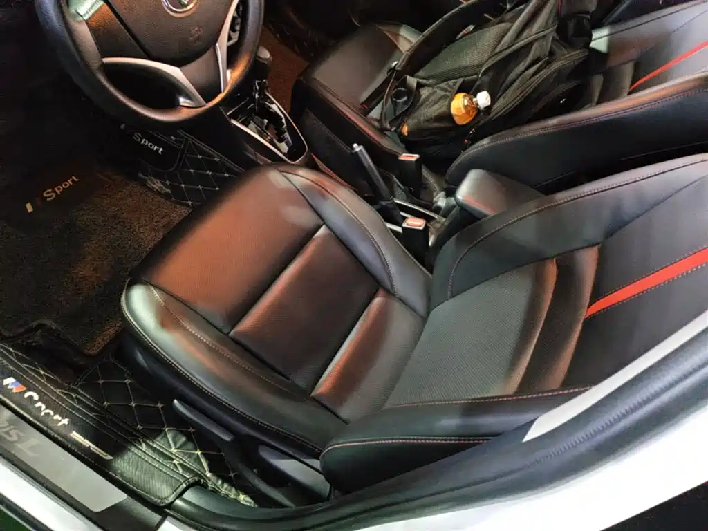 Toyota Yaris L 2021 — фото 11