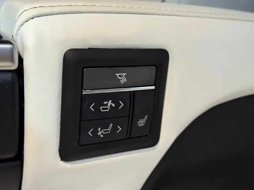 Toyota Alphard 2022 — фото 14