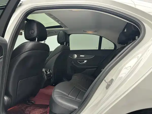 Mercedes-Benz C-Class 2020