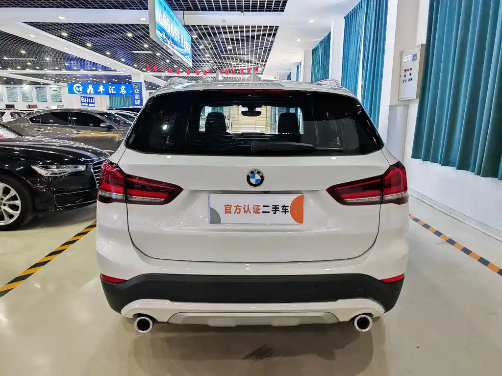 BMW X1 2020 — фото 8