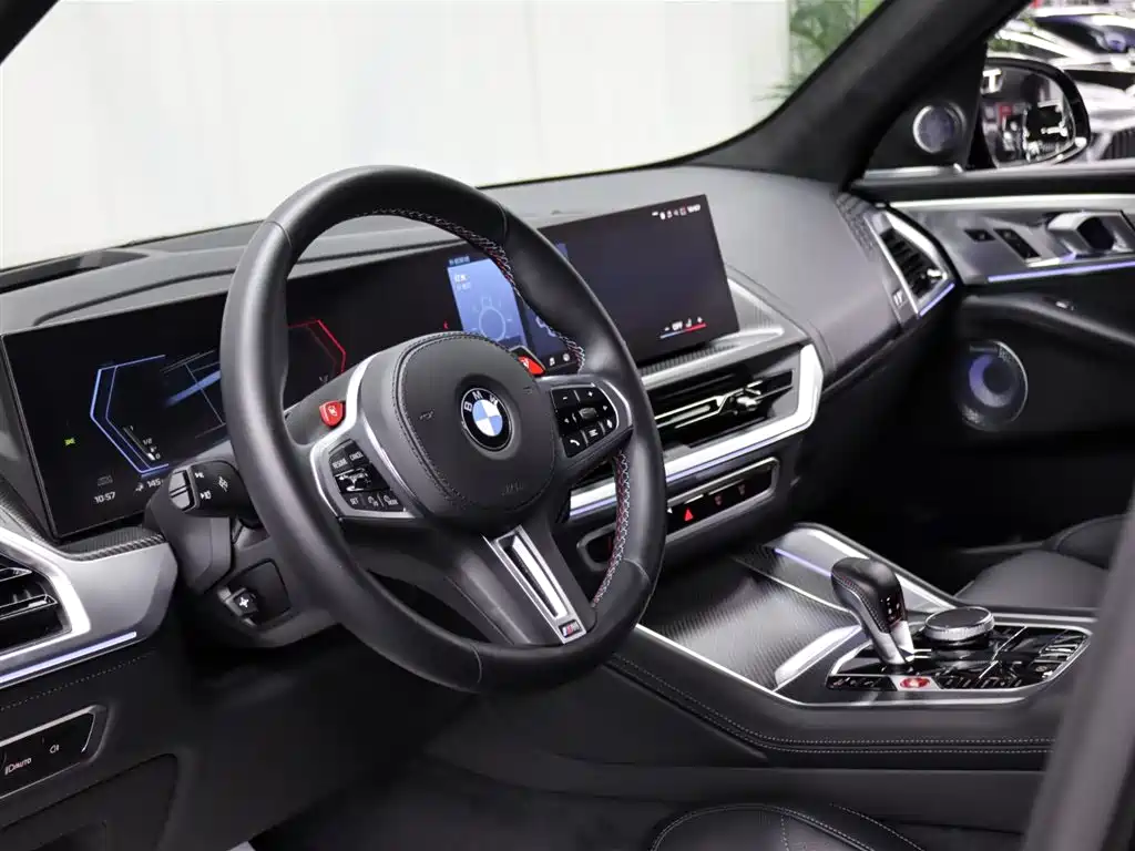 BMW XM 2024 — фото 10