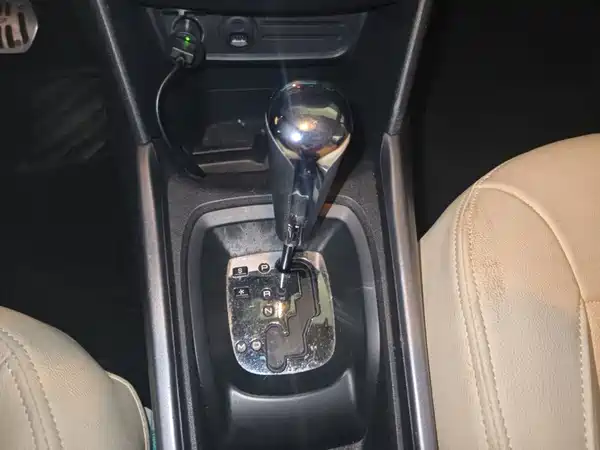Peugeot 2008 2014