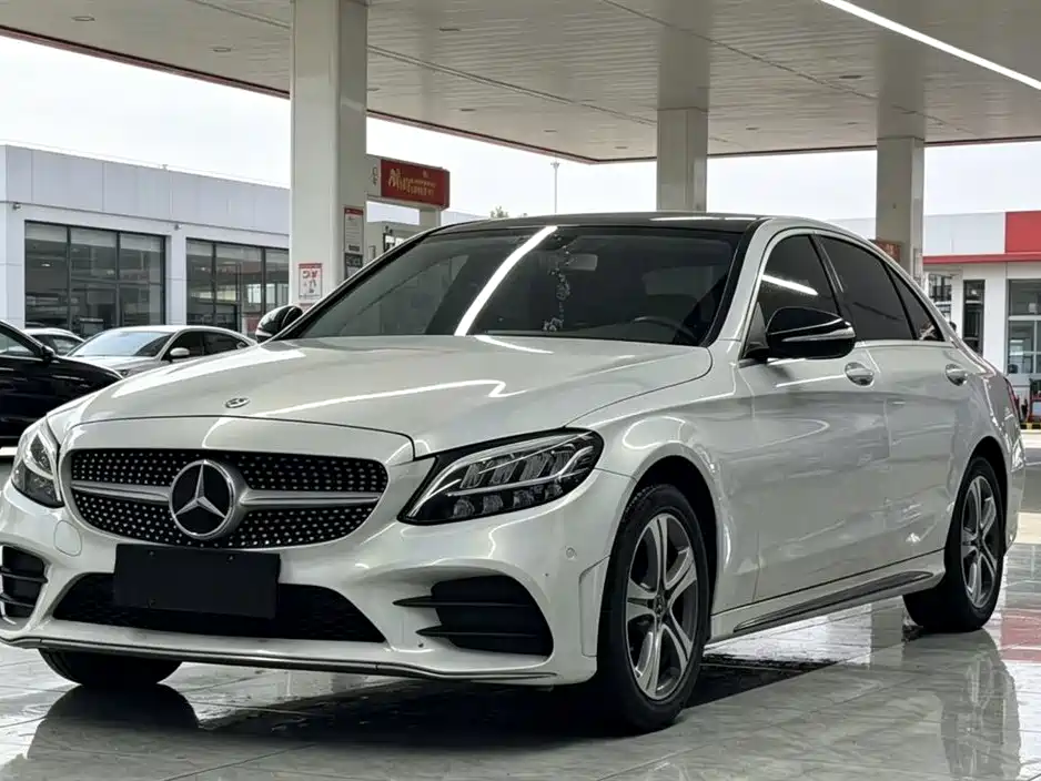 Mercedes-Benz C-Class 2020