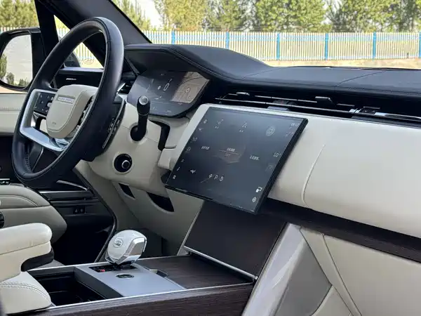 Land Rover Range Rover 2024