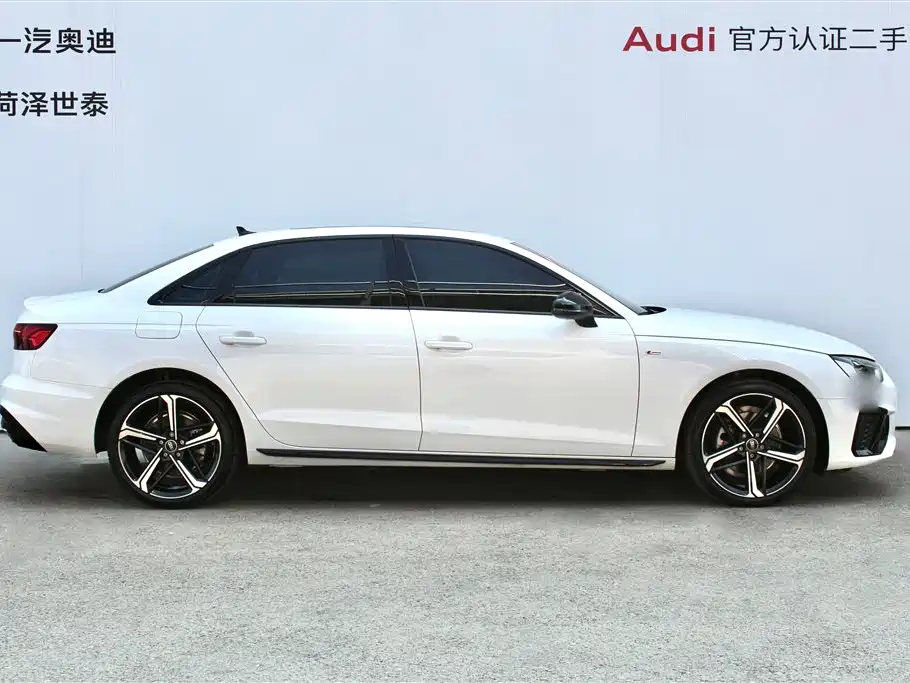 Audi A4L 2023 — фото 2