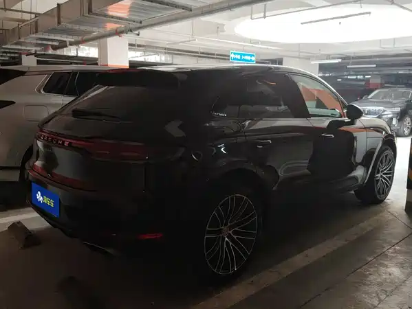 Porsche Macan 2020
