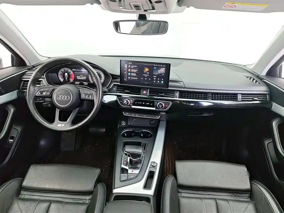 Audi A4L 2021 — фото 12