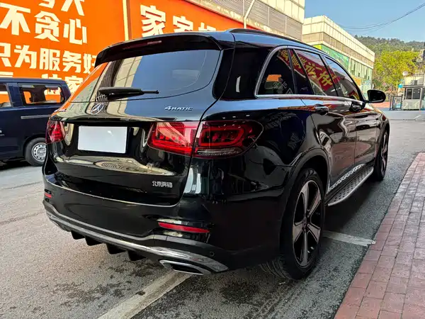 Mercedes-Benz GLC 2023