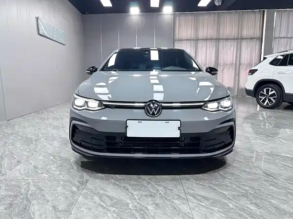 Volkswagen Golf 2023