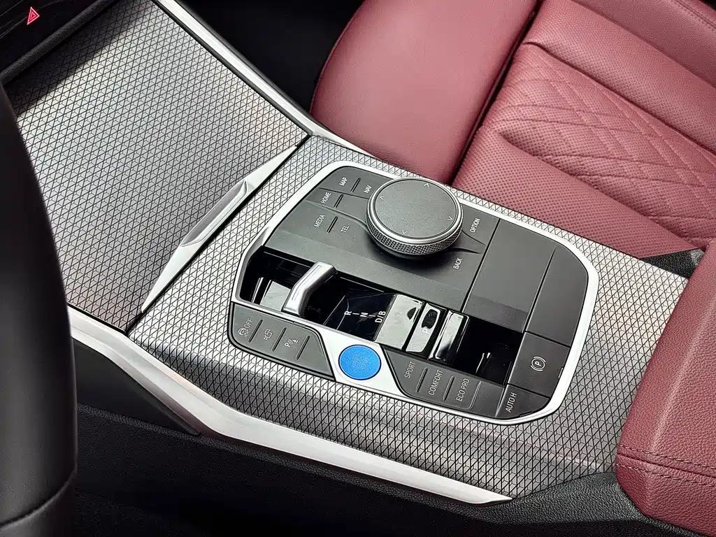 BMW i3 2024 — фото 17