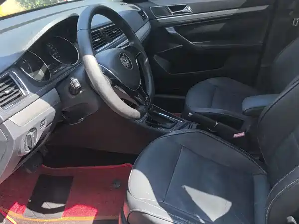 Volkswagen Lavida 2016