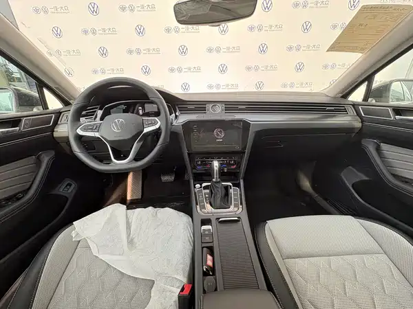 Volkswagen Magotan 2026