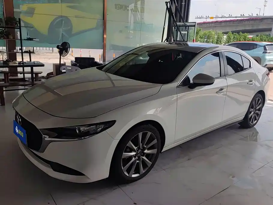 Mazda 3 Axela 2021