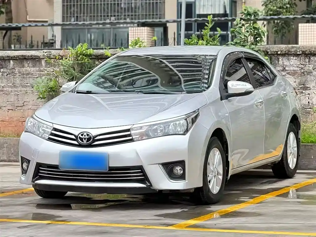 Toyota Corolla 2016 — фото 2