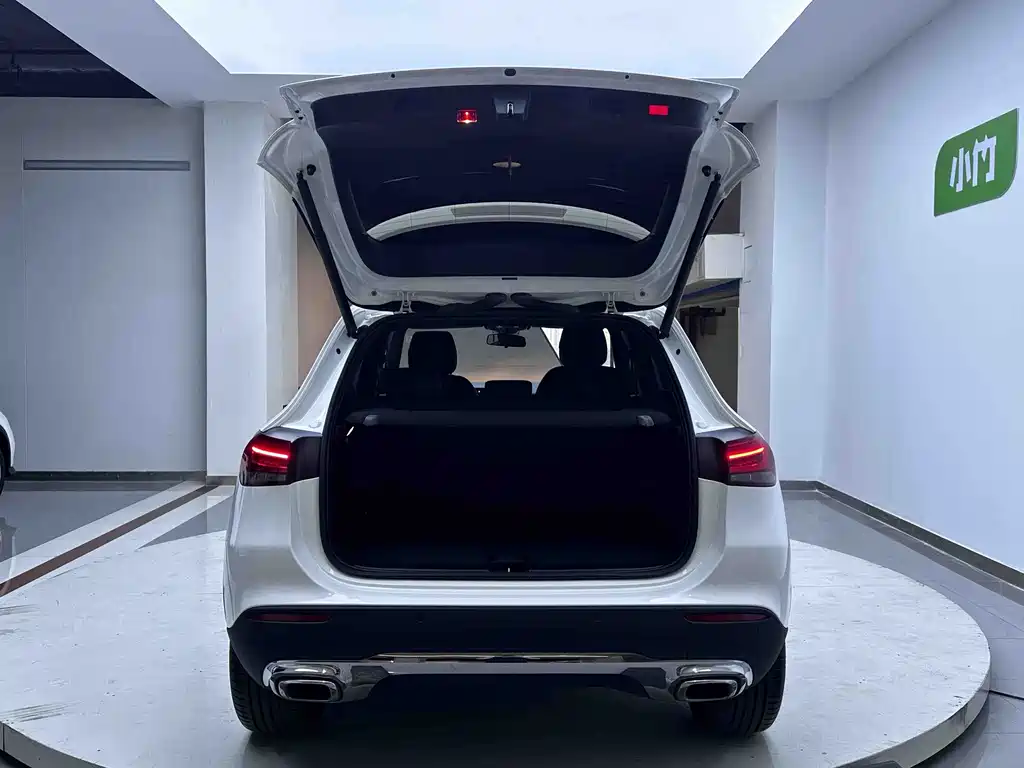 Mercedes-Benz GLA 2021 — фото 20