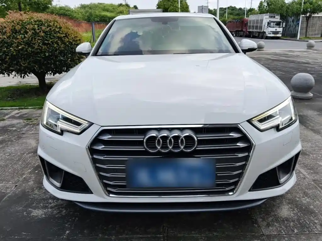 Audi A4L 2020