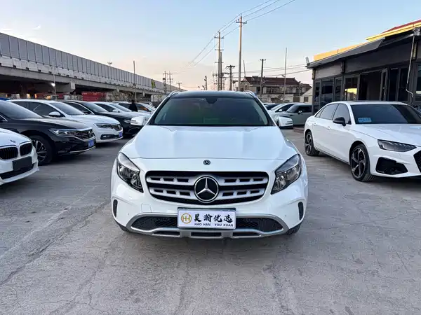 Mercedes-Benz GLA 2019