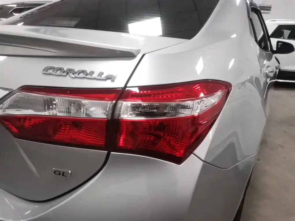 Toyota Corolla 2016 — фото 8