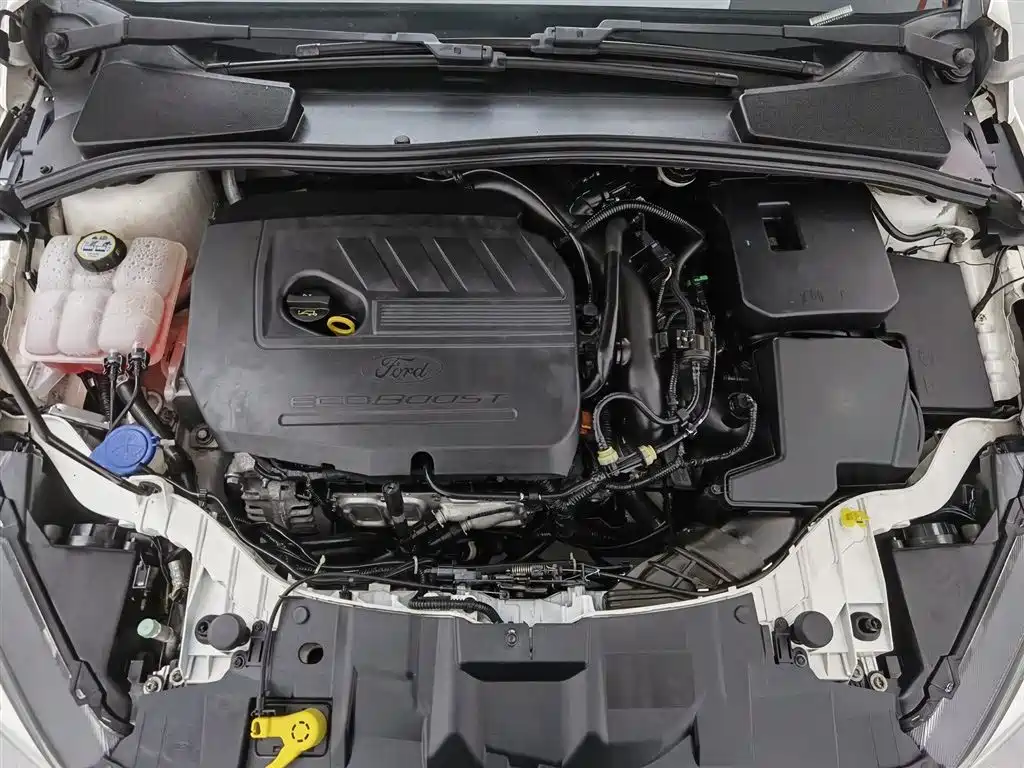 Ford Focus 2015 — фото 6
