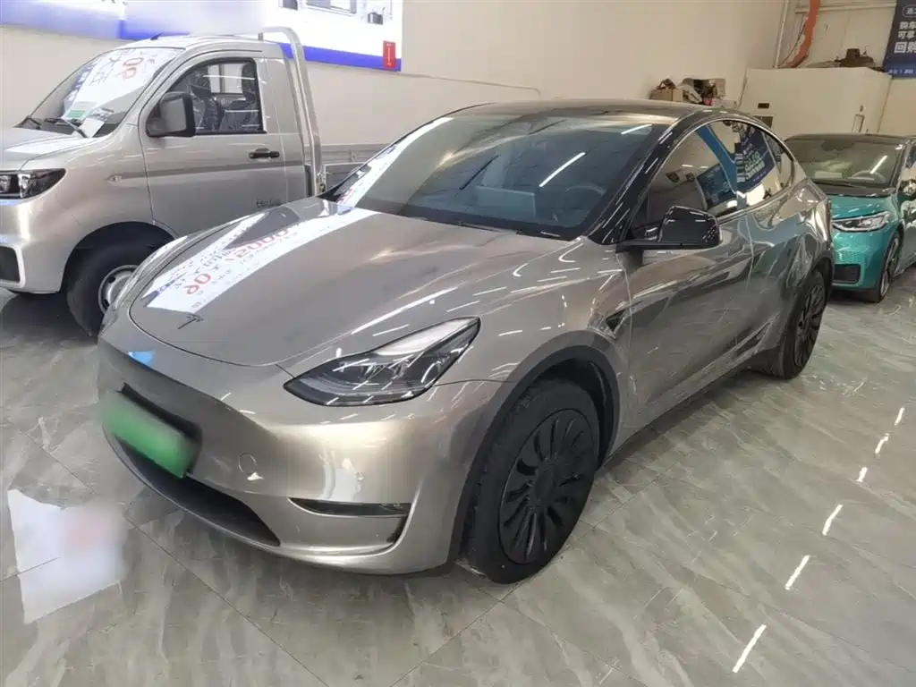 Tesla Model Y 2024 — фото 2