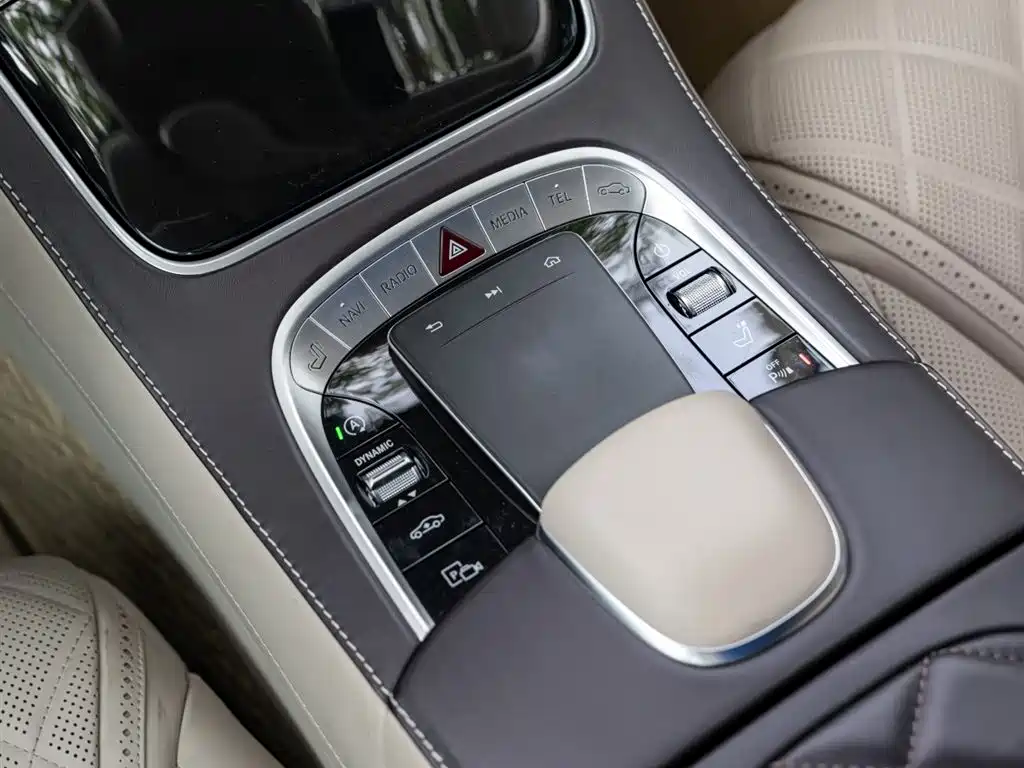 Mercedes-Benz Maybach S-Class 2020 — фото 16